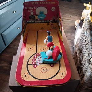 Vintage All Original Tin Litho Marx O Matic All Star Basketball Game 1950’s - Bild 1 von 7