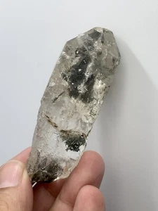 654 Carats Chlorine Quartz Crystal From Skardu Pakistan. - Picture 1 of 9