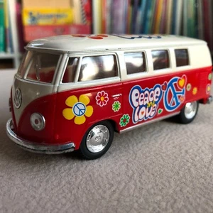 Kinsmart Rare Red Volkswagen "Peace And Love" bus 1962 KT5060, 1.32 Pull Back - Picture 1 of 9