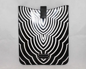 MARC JACOBS Black White iPad Sleeve Tablet Case 8.5" x 10" $98.00 - Picture 1 of 5