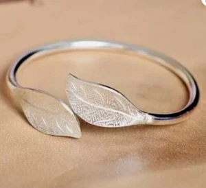 Birthday GIFT 4 WOMEN'S Adjustable Solid Metal Charm "LEAF" Toe Ring 925 Silver - Picture 1 of 4
