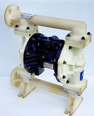 GRACO HUSKY 1050 POLYPROPYLENE 1" AIR DOUBLE DIAPHRAGM/TRANSFER PUMP 649034 #3 - Image 1 of 4