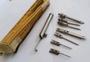 Vintage Stickwerkzeuge Tufting Tambour Anglaise französischer Knoten Riegel - Bild 1 von 3