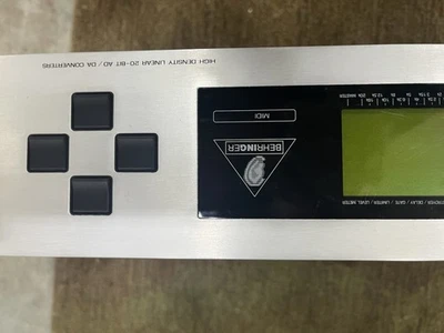 Processador de som digital Behringer Ultra-Curve DSP8000 - Imagem 1 de 4