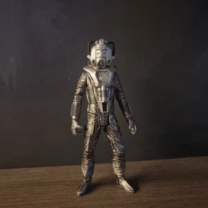 Doctor Who Cyber-Leader Figure -Silver Nemesis - Picture 1 of 2