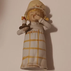 Vintage Girl Yawning Figurine, Carrying a Candle, Ceramic - Picture 1 of 6