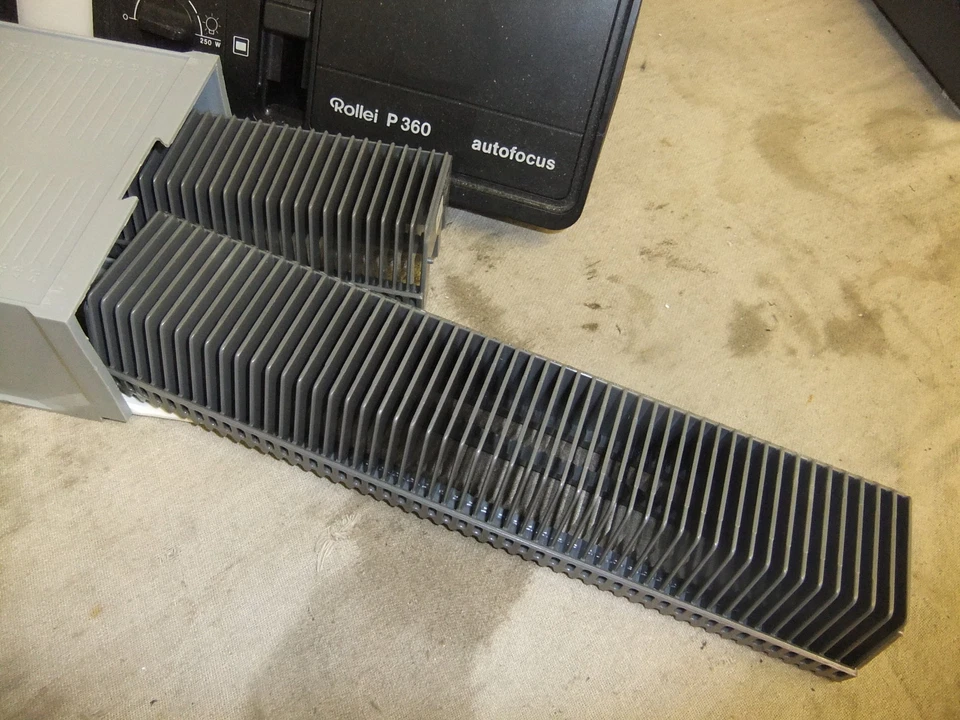 Slide 35mm cassette straight magazine  ROLLEI X2 50 slide capacity + CASE - Image 1 of 1