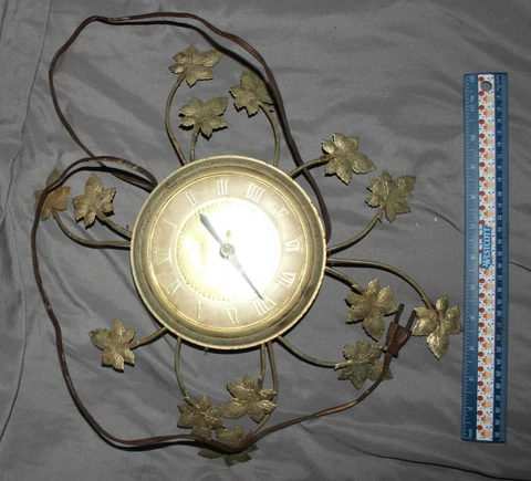 Vintage Mid Century Modern United Clock Electric Gold Maple Ivey Leaf USA MCM Cover
