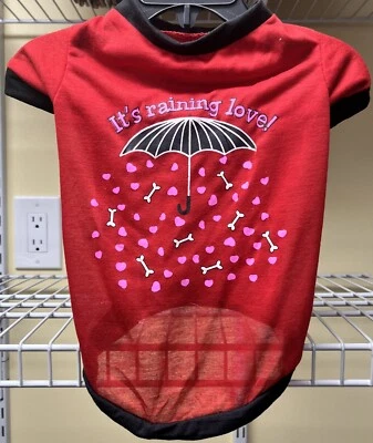 ¡Está lloviendo amor! Nuevo Top Estampado Día de San Valentín Perro Mascota Rojo Talla Pequeña/XS Foto 1 de 4