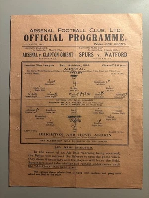 1941/42 Arsenal v Brighton & Hove Albion London War League - Image 1 of 2