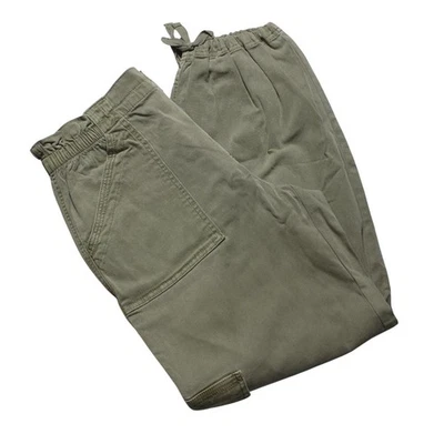 Pantalones de chándal Maurices para mujer utilitarios cargo M cortos verdes nuevos con etiquetas | Precio de venta sugerido por el fabricante 44,90 USD Foto 1 de 4