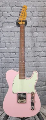Squier FSR Classic Vibe 60's Custom Esquire Electric Guitar Shell Pink - Image 1 of 4