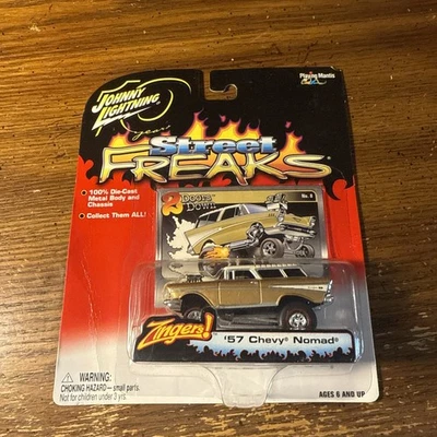 Chevy Nomad dorado Johnny Lightning Street Freaks 2 puertas 2 abajo '57 Foto 1 de 4