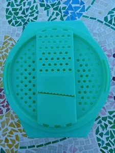 Rallador de queso Tupperware Jadita verde de colección trituradora de verduras tapa rebanadora #787 - Imagen 1 de 4