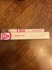 MARY KAY AT PLAY LIP CRAYON - CANDIED APPLE - New in box - Ships Free! - Picture 1 of 4