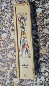 Mikado Spiel in Holzschachtel Mikadostäbe Gesellschaftsspiel Geschicklichkeit - Bild 1 von 1