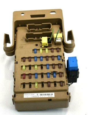 Subaru Legacy Outback 2010 2011-12 OEM relé de fusibles caja de bloque de conexiones 82290AJ00A  Foto 1 de 4