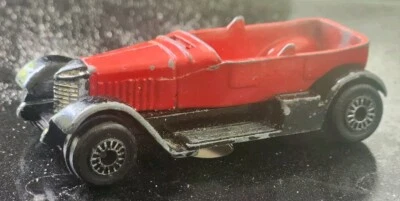 Carro vintage 1941 VauxHall D72 vermelho fundido 1:64  - Imagem 1 de 2