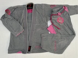 Rolldawgz Kimonos Niña Talla A0 BJJ MMA Jiu Jitsu Combat Gi Gris Rosa Caliente - Imagen 1 de 17