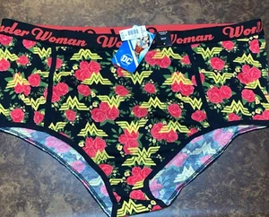 DC Wonder Woman Torrid Size 4 Limited Edition Mid Rise Brief Panty - Picture 1 of 4