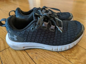 Jungen Under Armour Sneaker Größe 13 *schwarz-weiß* - Bild 1 von 5