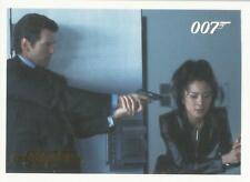 James Bond Archives 2014 - 035 Tomorrow Never Dies Gold Parallel Card #035/125