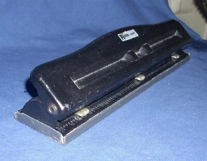 Acco Schwerlast Metall schwarz verstellbar 3-Loch Stanzer-- Modell 20 - gebraucht - funktionierend - Bild 1 von 3