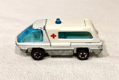 Turbina de esmalte branco Hot Wheels Redline Heavyweights ambulância década de 1970 original - Imagem 1 de 4