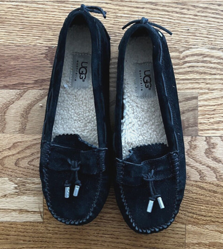 UGG Roni ciabatte nere scamosciate mocassini foderati in shearling donna 5 scarpe da guida