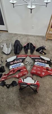 Kit de carenados de trabajo de carrocería de carrera de plástico Ducati Panigale 1299 Foto 1 de 4