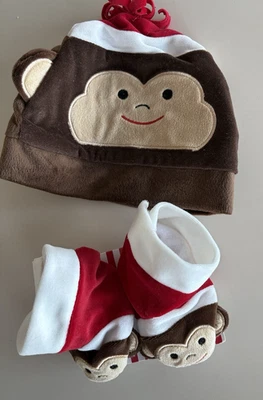 BOTINES Y GORRA MONO NAVIDAD INFANTIL SO DORABLE 0-6mo BEBÉ 3 piezas NUEVO sombrero de terciopelo  Foto 1 de 4