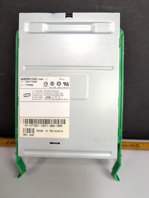 Dell TEAC FD-235HG 193077C6-28 3.5" 1.44 IDE Floppy Disk Drive no faceplate - Image 1 of 4