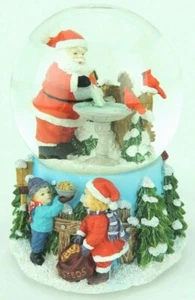 Santa Snow Globe San Francisco Música Pájaros Pajaros Estaré en casa para Navidad - Imagen 1 de 8