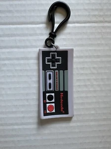 Nintendo Video Game Controller Keychain 2020 Souvenir Vinyl Bag Clip - Picture 1 of 2