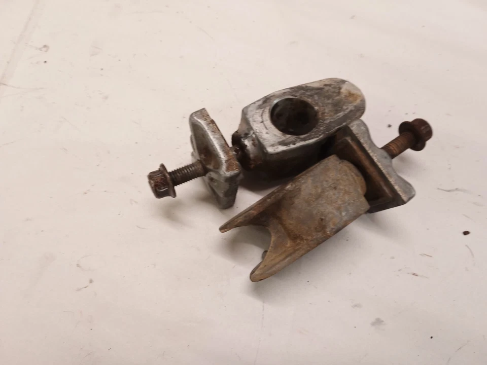 Ajustadores de cadena para Suzuki RM125 para 1981-1983 Foto 1 de 1