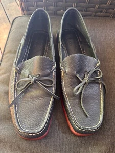 Tommy Bahama relax loafer sytle shoes in a mens size 9.5 - Picture 1 of 6