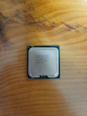 Intel Core 2 Duo Processor E7500 2.93 GHz Dual Core 3M Cache 1066 MHz LGA775 65W - Image 1 of 2
