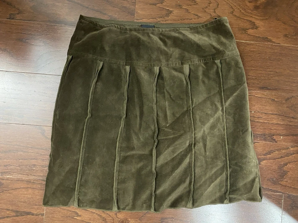 Minifalda de gamuza verde oliva oscuro talla 4 Y2k Hipster Western Foto 1 de 4