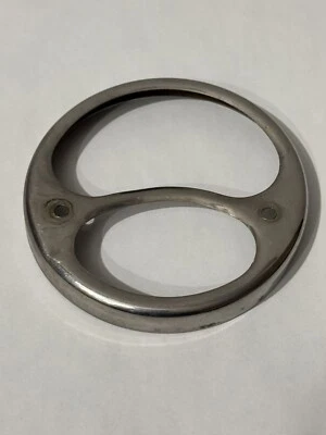 Bisel de carcasa de luz trasera de acero inoxidable vintage Ford modelo A T Foto 1 de 4