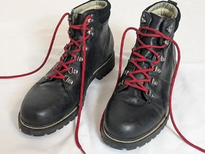 EUC Banana Republic Men’s Hiking Boots - 11.5M - Black w/Red Laces - Picture 1 of 6