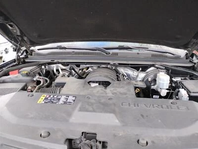 Used Rear Exterior Door Handle fits: 2017 Chevrolet Suburban 1500 door handle on - Изображение 1 из 4