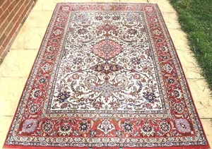 Persiann Isfahann Esfahann silk and wool handmade hand knotted rug 235 x 160 cm - Picture 1 of 12