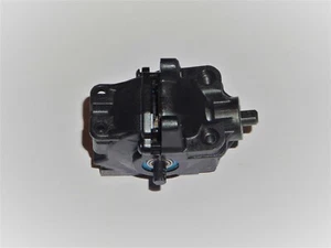 Traxxas Slash 4X4 4WD Ultimate 4WD Front Diff Differential - Picture 1 of 3
