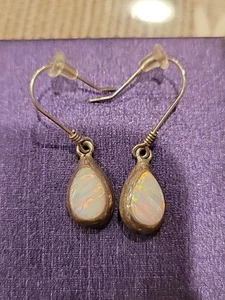 Jolies boucles d'oreilles pendantes en argent sterling 950 opale blanche larme - Photo 1/6