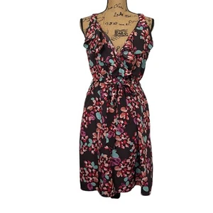 Fynn & Rose Sommerkleid Blumenmuster V-Ausschnitt Taille binden knielang ärmellos Neu mit Etikett Größe M - Bild 1 von 6
