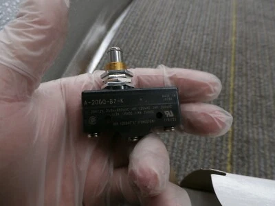 New OMRON ACTION SWITCH A-20GQ-B7-K 10A 125VAC