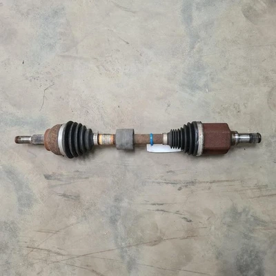 FORD FOCUS Mk3 2011-2018 LEFT DRIVESHAFT 1.5 PETROL MANUAL GEARBOX 1686194 - Image 1 of 4