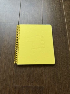 Hermes Coloring Book - Mystery at the Grooms’ - RARE - YELLOW - Picture 1 of 9