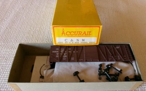 Accurail HO Scale Kit #4205 40' O.B. Kasten Stahl Enden C. & N. W. #CNW147388 - Bild 1 von 3