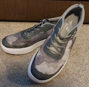New! Huk Men's Size 9 Grey Mahi Camo Lace Up Shoes - Picture 1 of 8